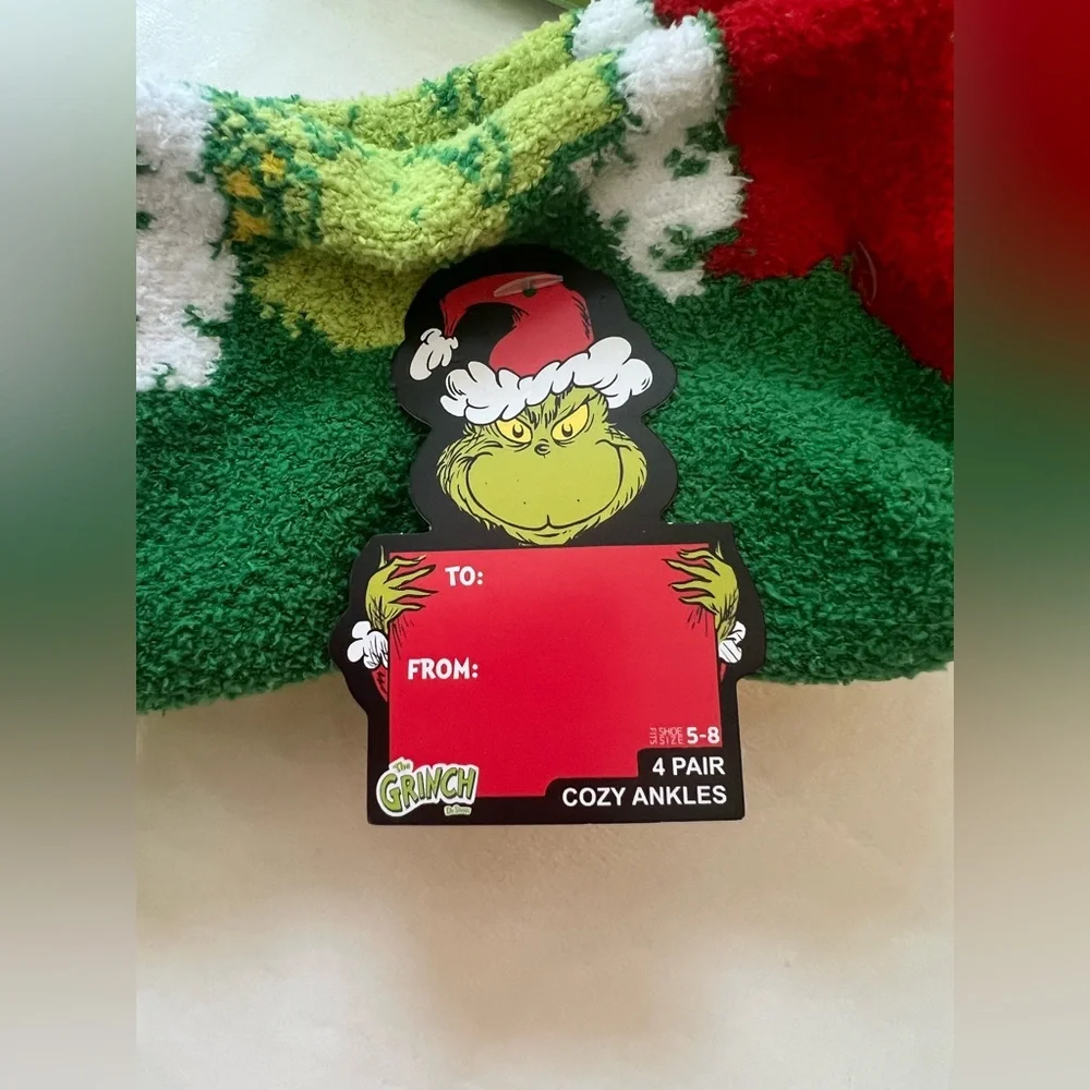 Grinch Gift Bundle – Board‎ Game + 4-Pair Cozy Socks | NEW